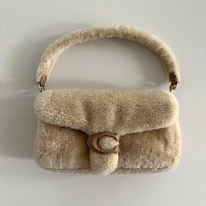 [SOLD OUT] Pillow tabby handbag Coach Beige in Fur